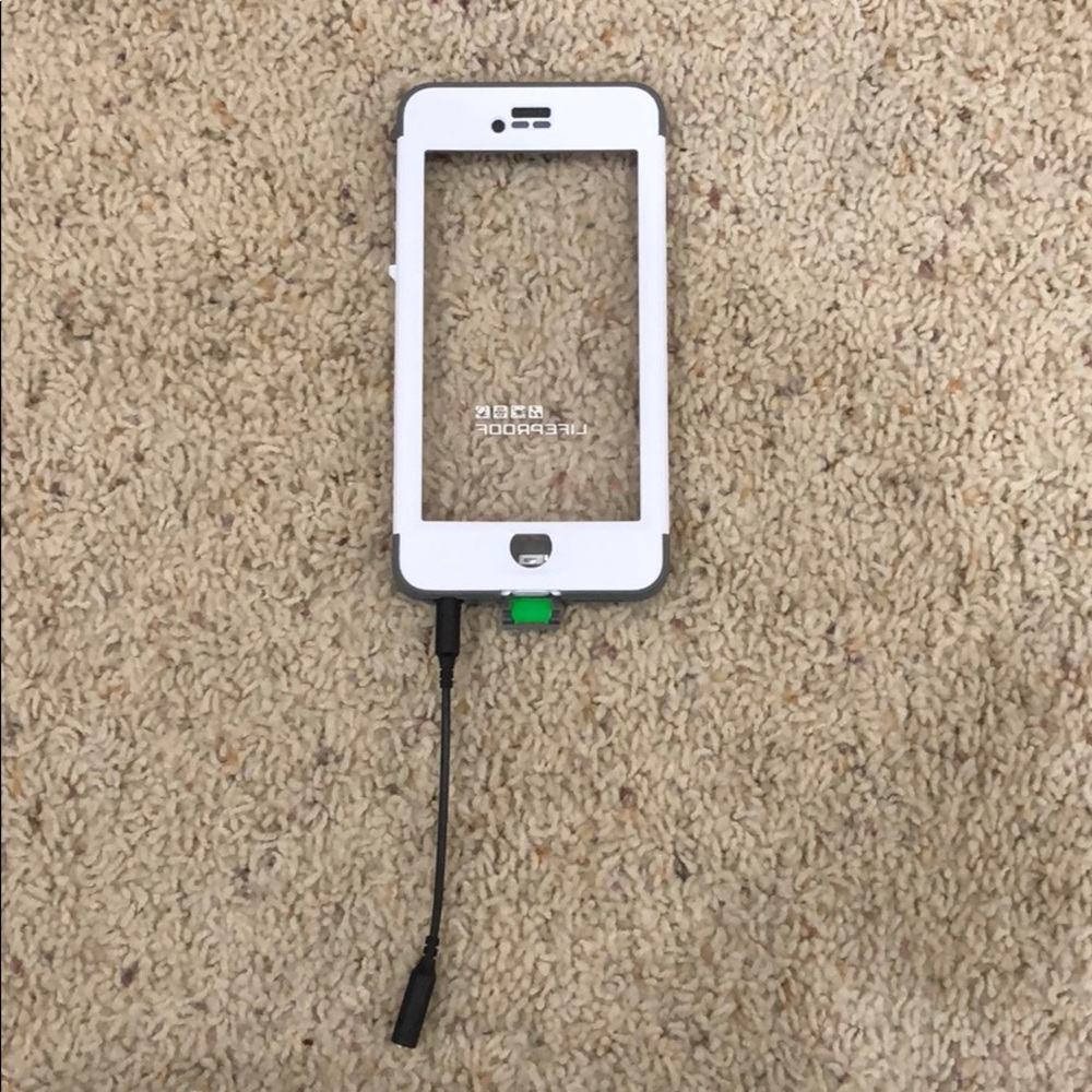 iPhone 6 Plus Lifeproof case in white and grey